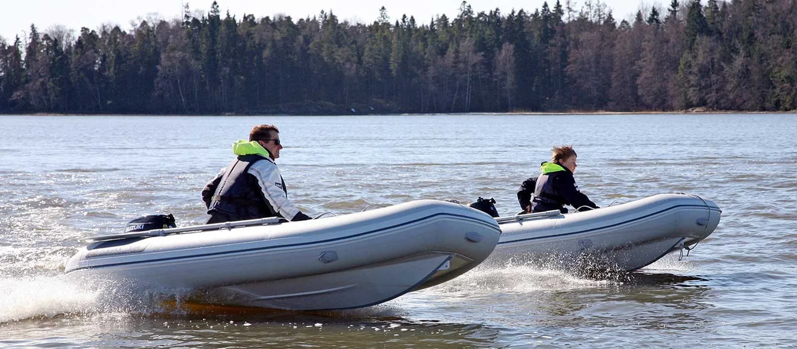 Two Gala Atlantis Lite tenders underway together